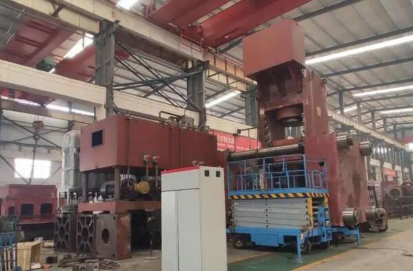 鏟車斗齒熱鍛液壓機(jī)